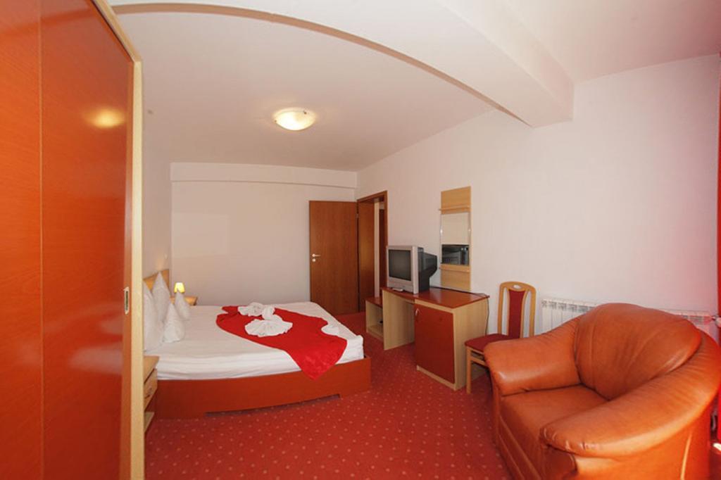 Hotel International Băile Herculane Buitenkant foto
